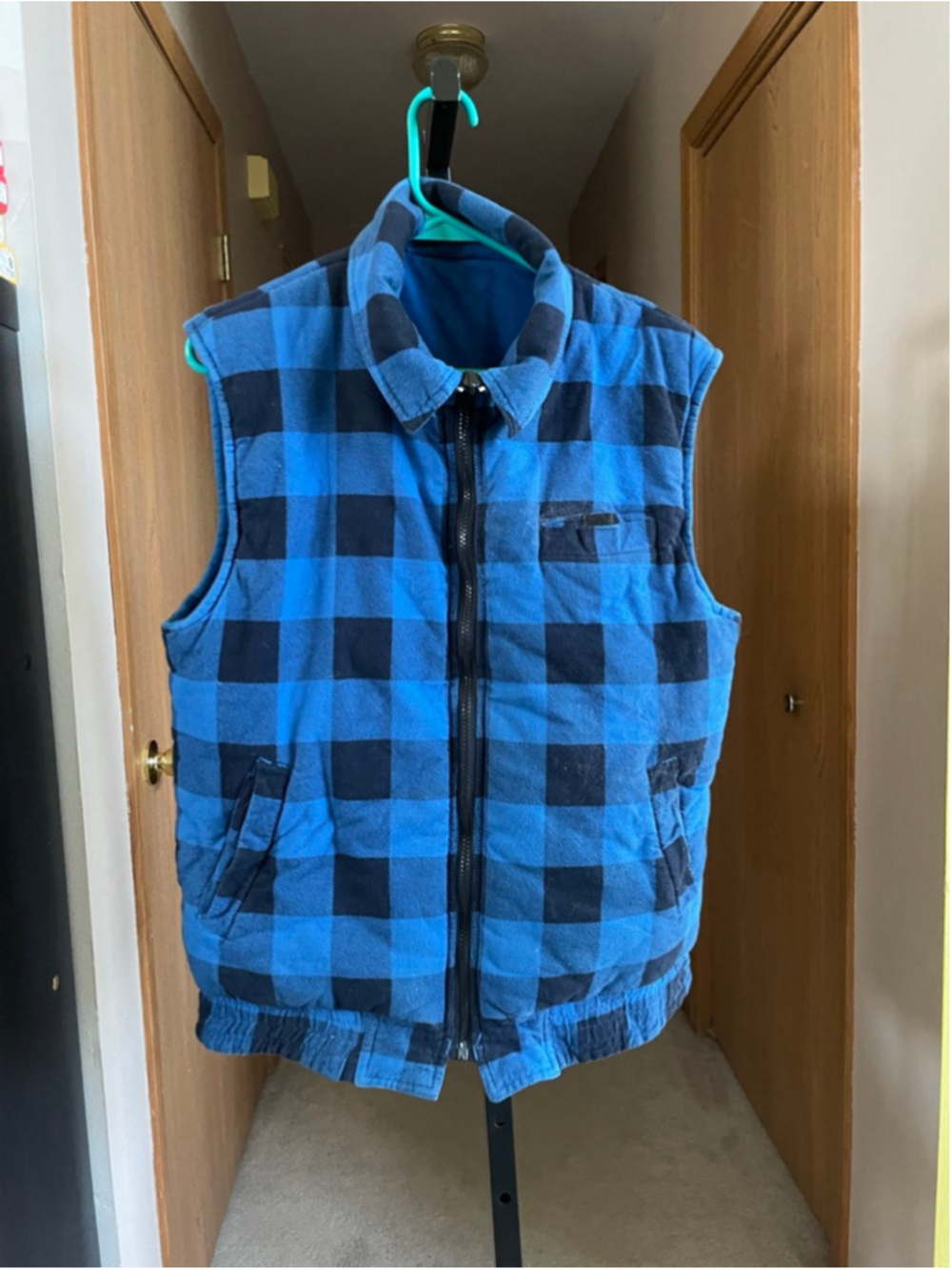 Hugo Valentino Puffer Vest Mens M Blue Black Buffalo Plaid 90s Y2K Streetwear